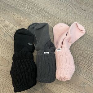 TNA Cozy Knit Socks Black and Gray